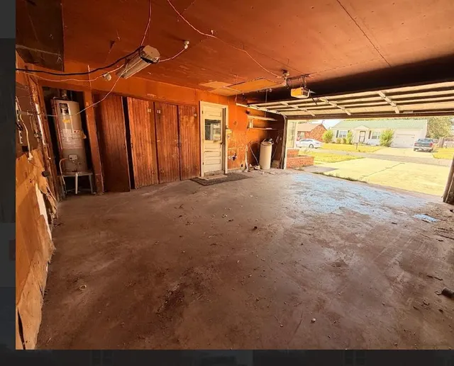 Photo 2 — 116 Sunset Street, Elk City, OK 73644