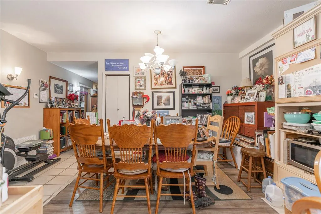 Photo 8 — 32383 Summerwood Lane, Macomb, OK 74852