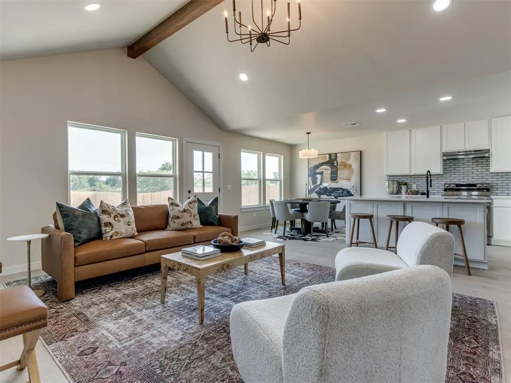 Photo 4 — 832 NW 105th Street, Oklahoma City, OK 73114