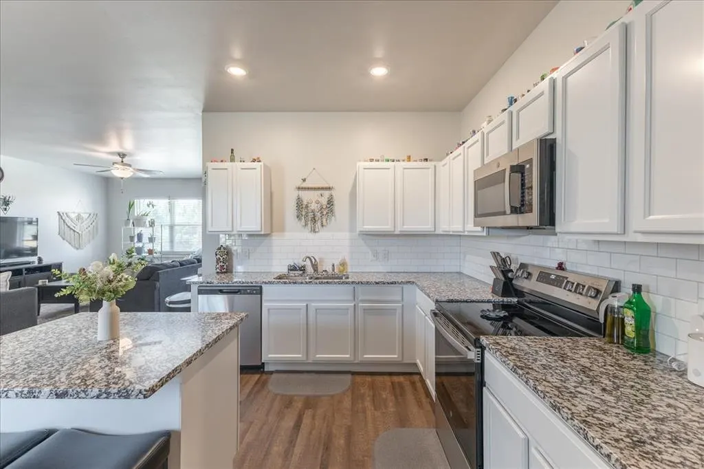 Photo 15 — 504 Evergreen Way, Guthrie, OK 73044