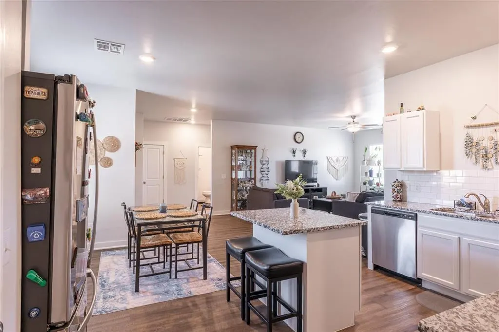 Photo 17 — 504 Evergreen Way, Guthrie, OK 73044