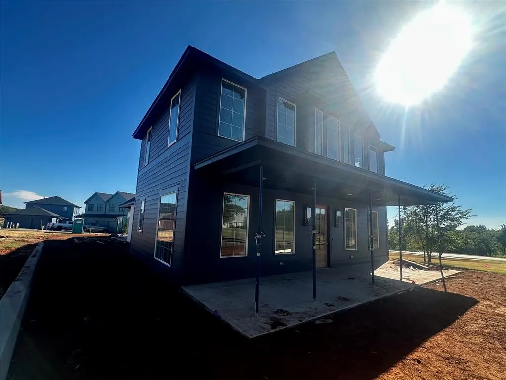 Photo 3 — 18436 Boardwalk Crossing, Norman, OK 73072