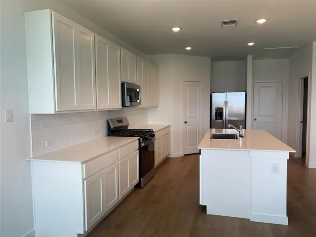 Photo 4 — 9005 SW 19th Street, Oklahoma City, OK 73128