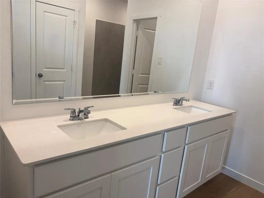 Photo 7 — 9005 SW 19th Street, Oklahoma City, OK 73128