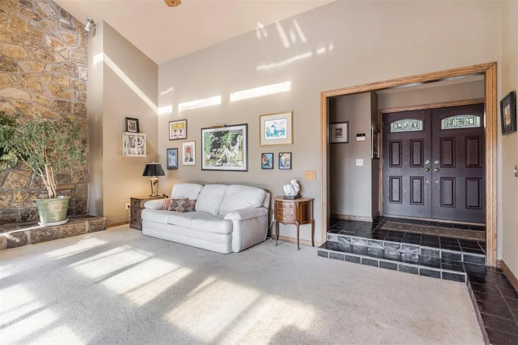 Photo 6 — 4108 Cherry Hill Lane, Oklahoma City, OK 73120