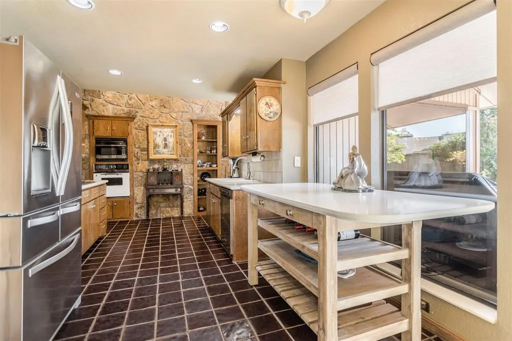 Photo 9 — 4108 Cherry Hill Lane, Oklahoma City, OK 73120
