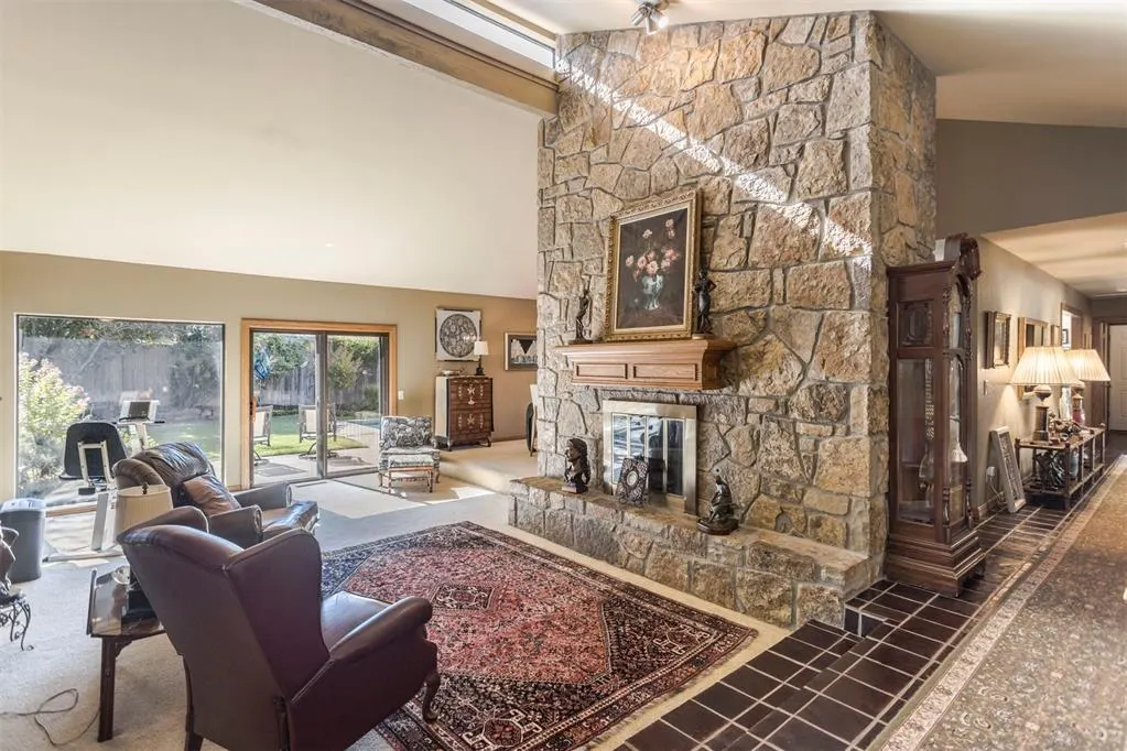Photo 14 — 4108 Cherry Hill Lane, Oklahoma City, OK 73120