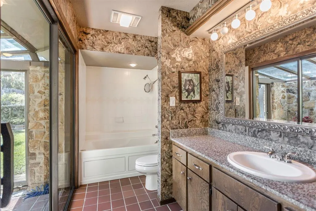Photo 18 — 4108 Cherry Hill Lane, Oklahoma City, OK 73120