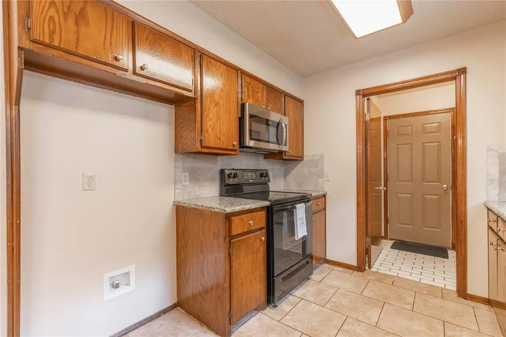 Photo 12 — 2310 Cedar Brook Drive, Oklahoma City, OK 73160