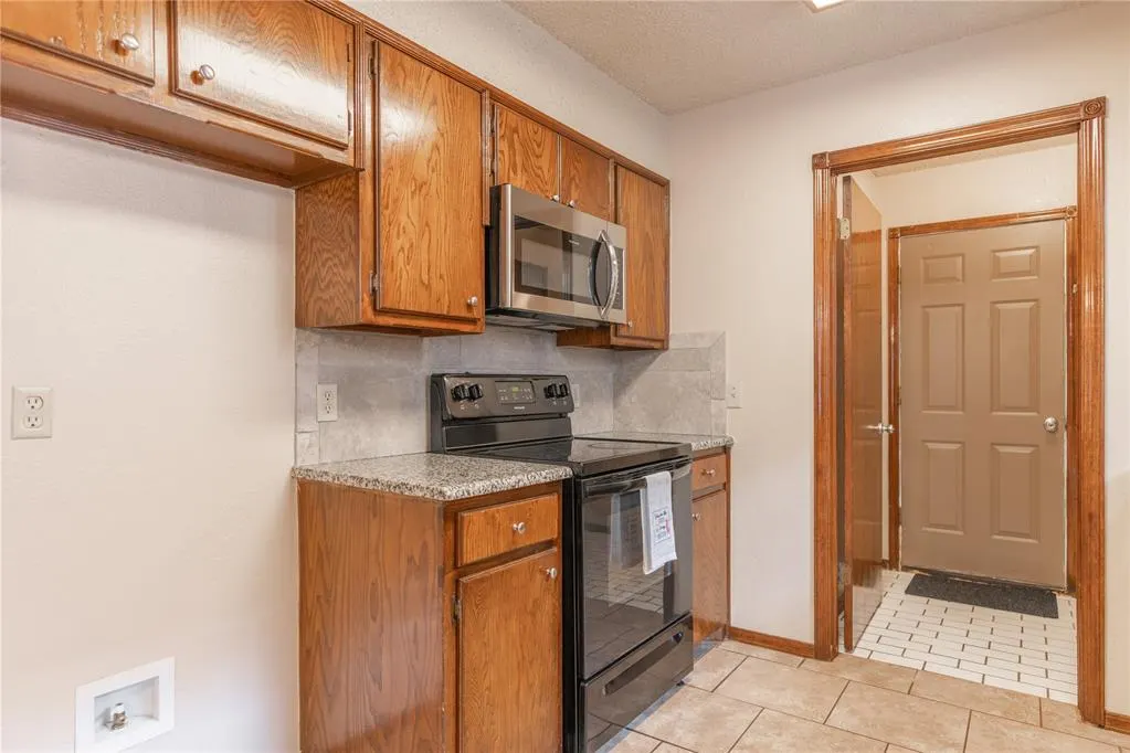 Photo 13 — 2310 Cedar Brook Drive, Oklahoma City, OK 73160