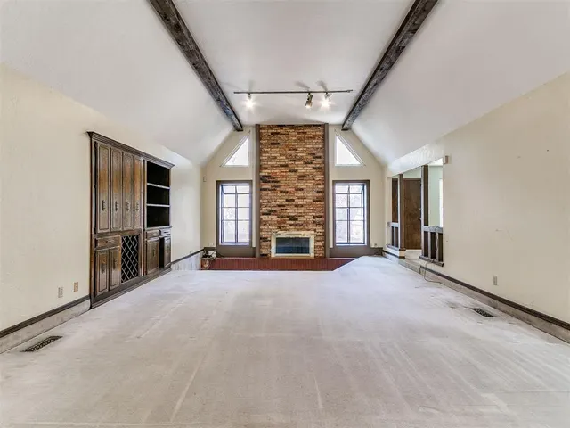 Photo 7 — 8905 Stanford Court, Oklahoma City, OK 73132