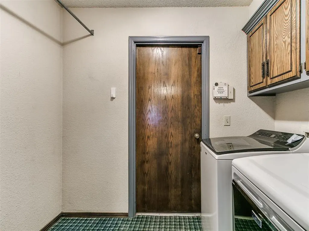 Photo 21 — 8905 Stanford Court, Oklahoma City, OK 73132