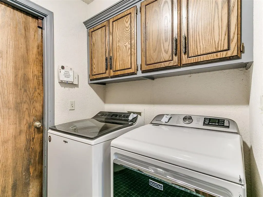 Photo 22 — 8905 Stanford Court, Oklahoma City, OK 73132
