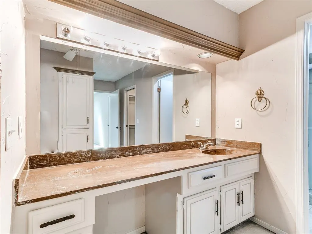 Photo 28 — 8905 Stanford Court, Oklahoma City, OK 73132