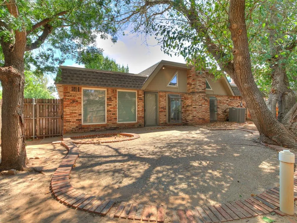 Photo 42 — 8905 Stanford Court, Oklahoma City, OK 73132