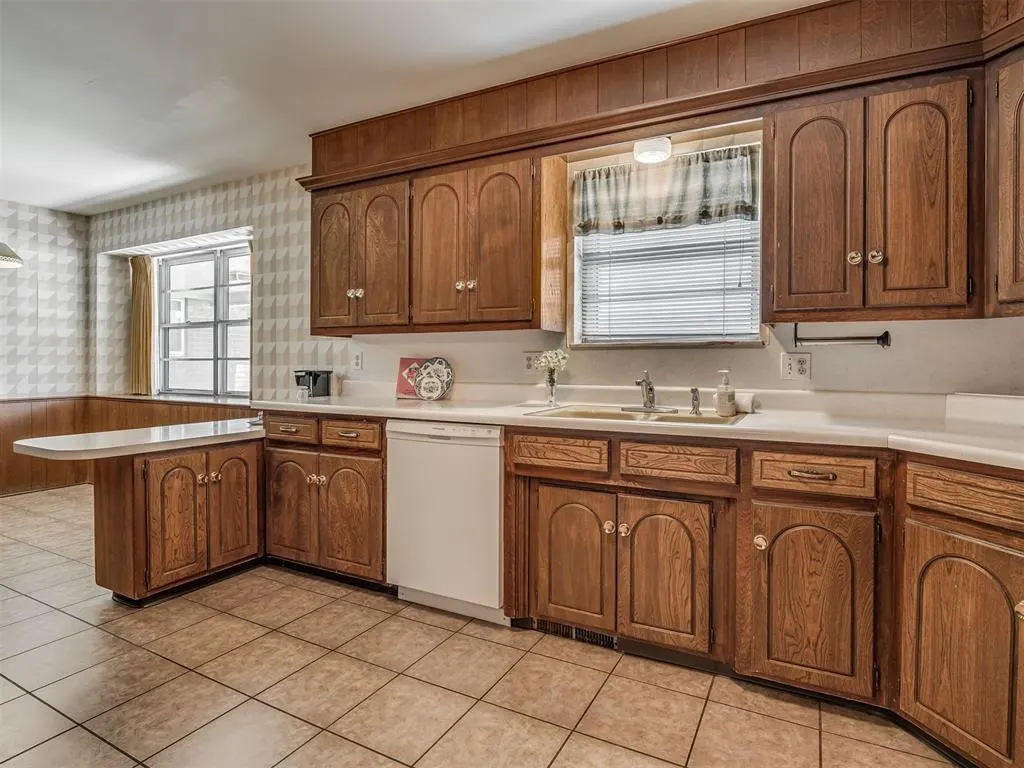 Photo 26 — Address unavailable, Oklahoma City, OK 73132