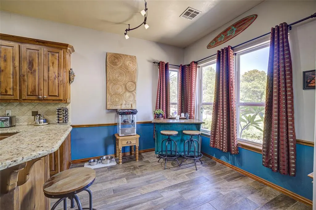 Photo 14 — 3693 Stonebrook Drive, Norman, OK 73072