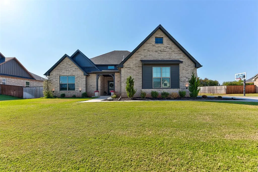 Photo 48 — 10121 Oakwood Drive, Edmond, OK 73025