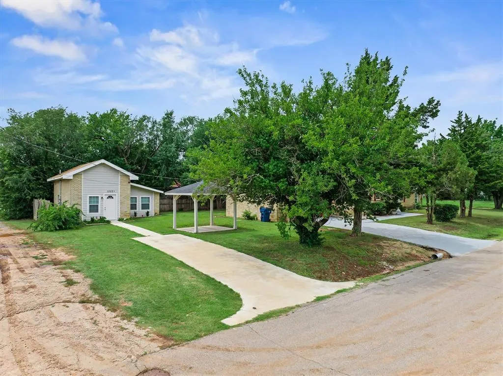 Photo 5 — 1223 E Vilas Avenue, Guthrie, OK 73044