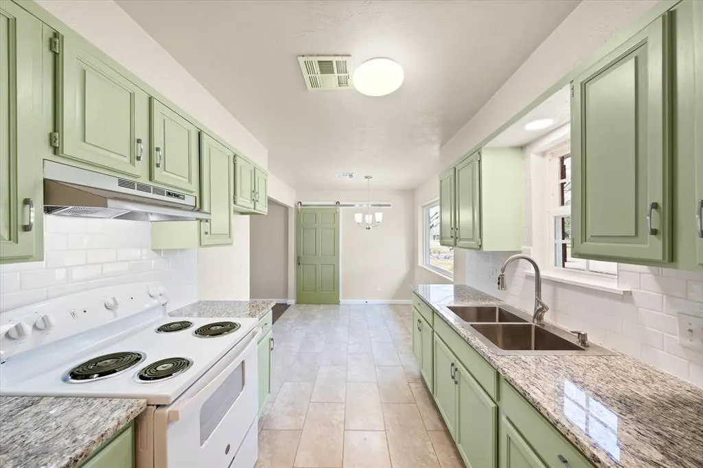 Photo 15 — 1223 E Vilas Avenue, Guthrie, OK 73044