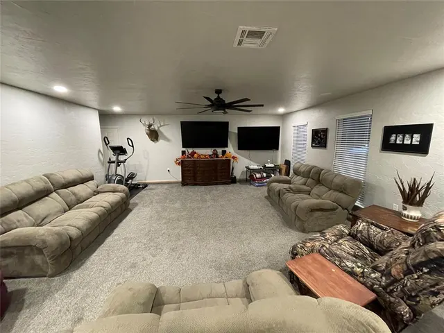 Photo 5 — 520 Adams Street, Holdenville, OK 74848