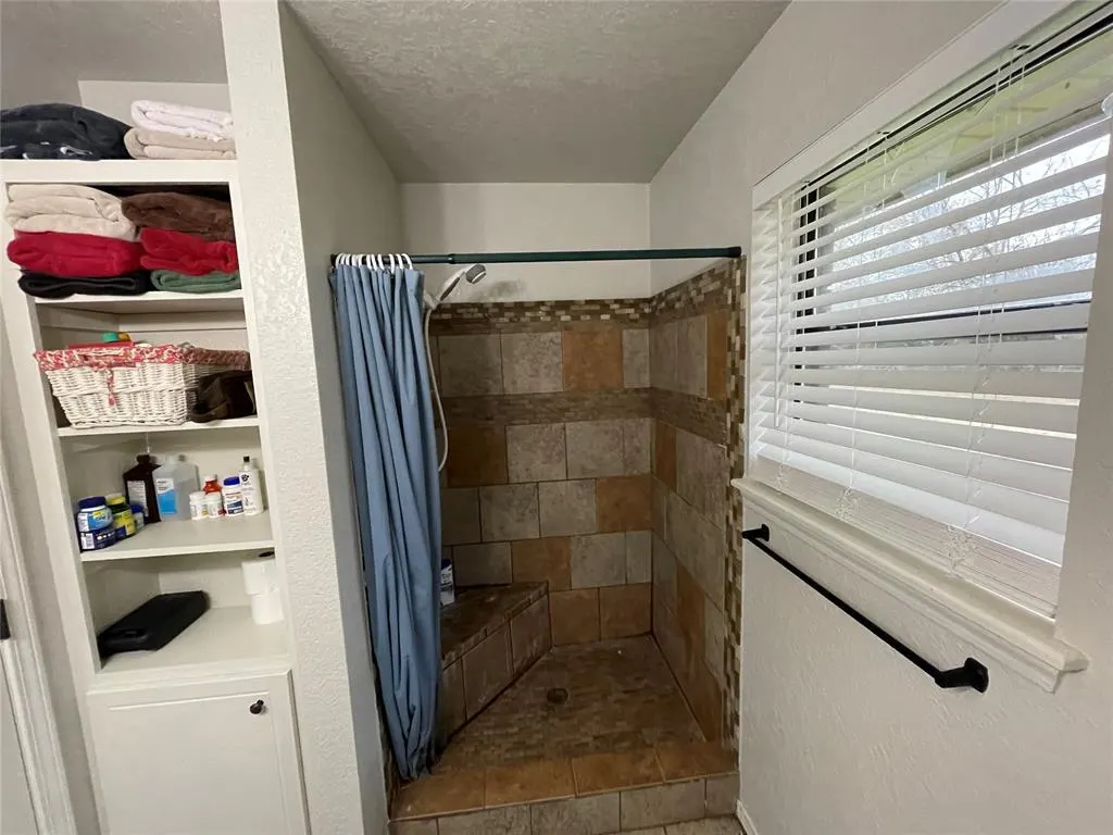 Photo 25 — 520 Adams Street, Holdenville, OK 74848
