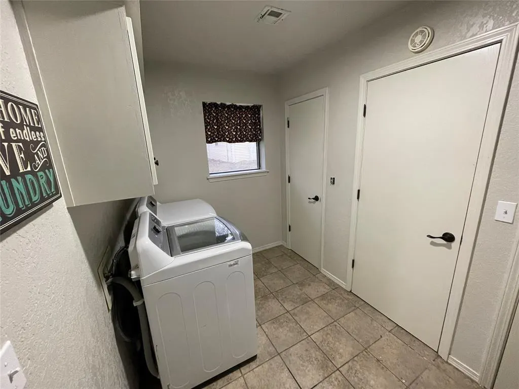 Photo 26 — 520 Adams Street, Holdenville, OK 74848