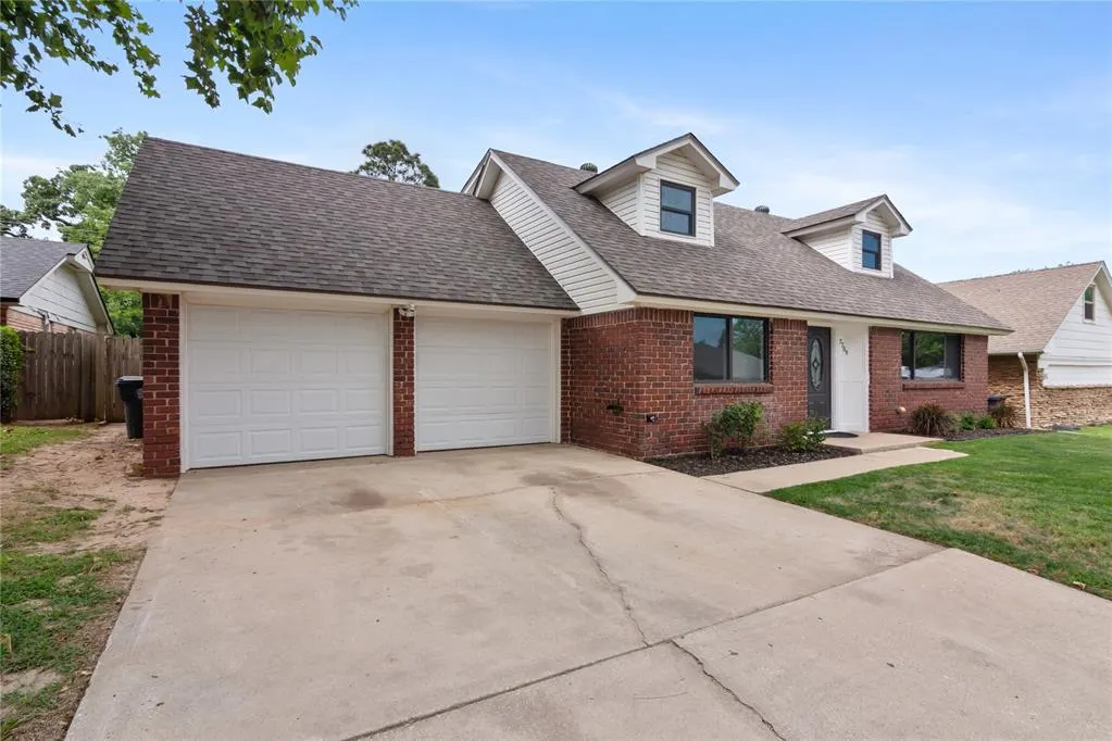 Photo 8 — 7709 NW 26th Street, Bethany, OK 73008