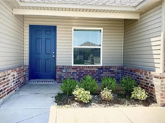 Photo 2 — 7709 Percheron Road, Oklahoma City, OK 73132