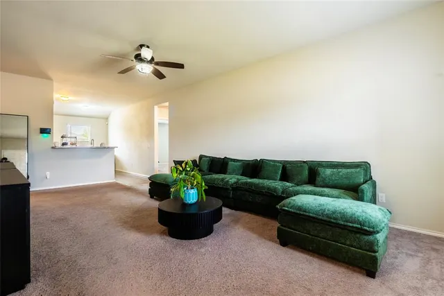 Photo 4 — 7709 Percheron Road, Oklahoma City, OK 73132