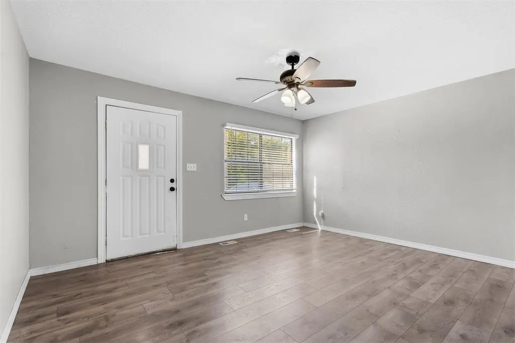 Photo 5 — 616 W Kings Road, Ada, OK 74820