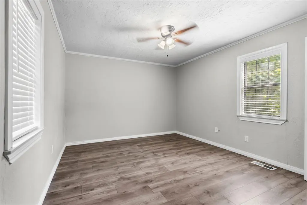 Photo 16 — 616 W Kings Road, Ada, OK 74820