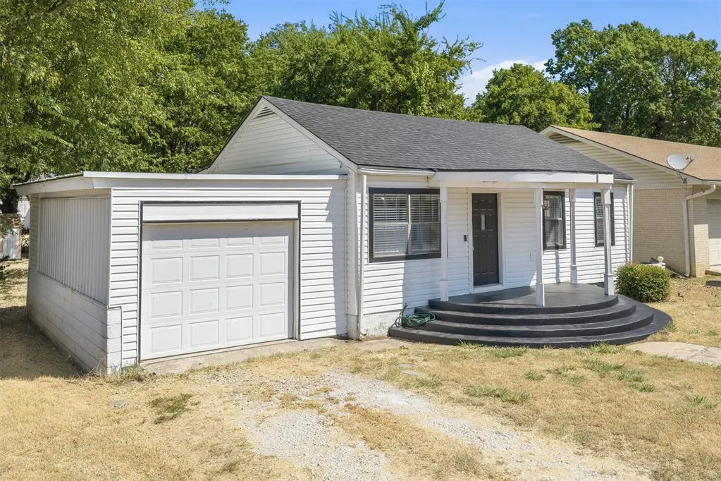Photo 19 — 616 W Kings Road, Ada, OK 74820