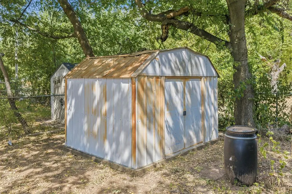 Photo 24 — 616 W Kings Road, Ada, OK 74820