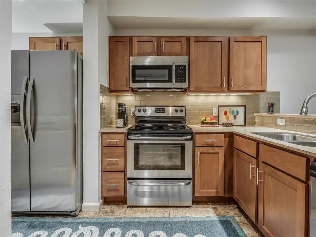 Photo 13 — 2224 Kavanaugh Boulevard, Oklahoma City, OK 73120