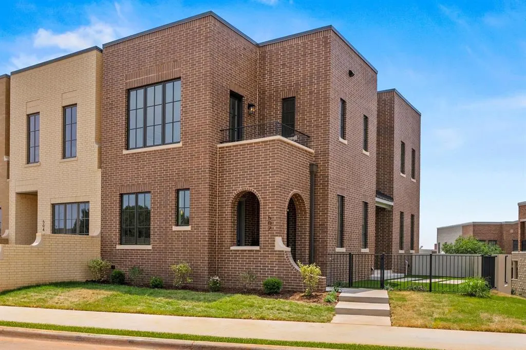 Front exterior — 516 NE 2nd Street, Oklahoma City, OK 73104