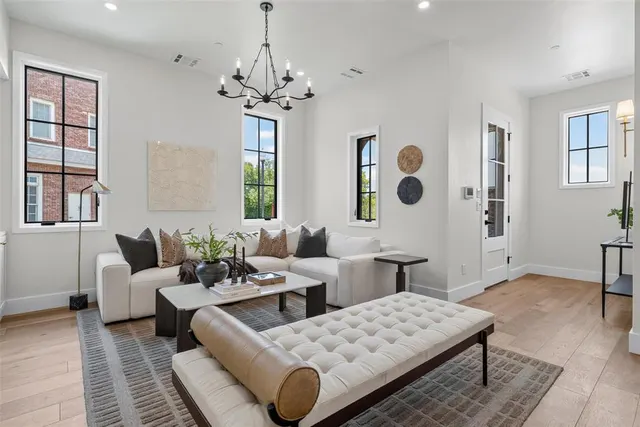 Photo 5 — 516 NE 2nd Street, Oklahoma City, OK 73104