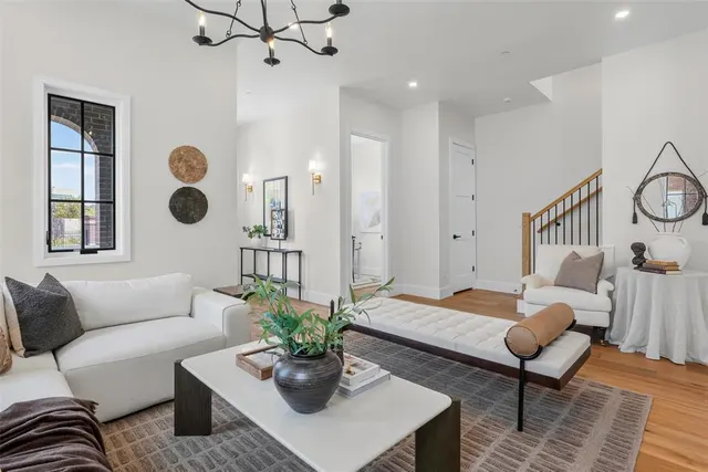 Photo 6 — 516 NE 2nd Street, Oklahoma City, OK 73104