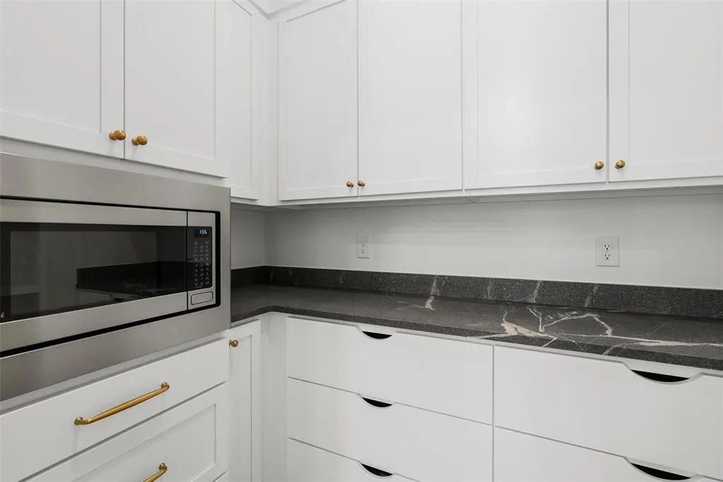 Photo 13 — 516 NE 2nd Street, Oklahoma City, OK 73104