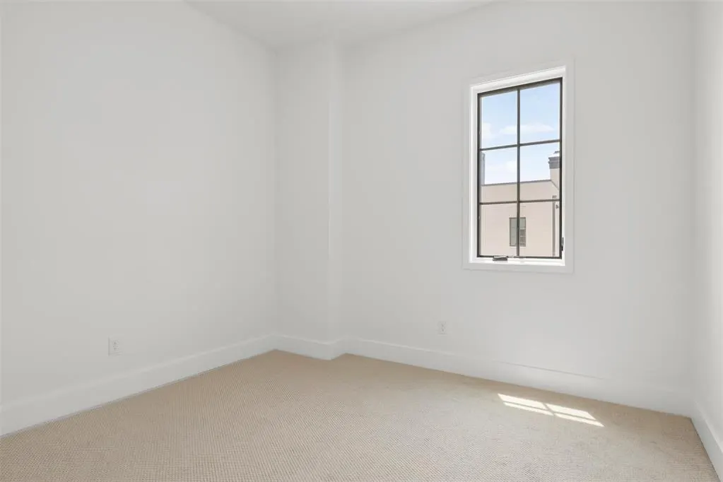 Photo 27 — 516 NE 2nd Street, Oklahoma City, OK 73104