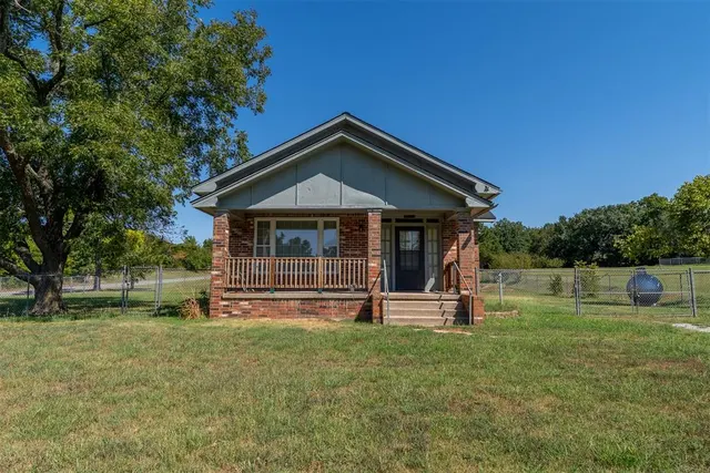 Photo 3 — 30733 E County Road 1570, Pauls Valley, OK 73075