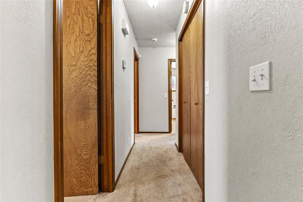 Photo 11 — 122 Randolph Road, Clinton, OK 73601