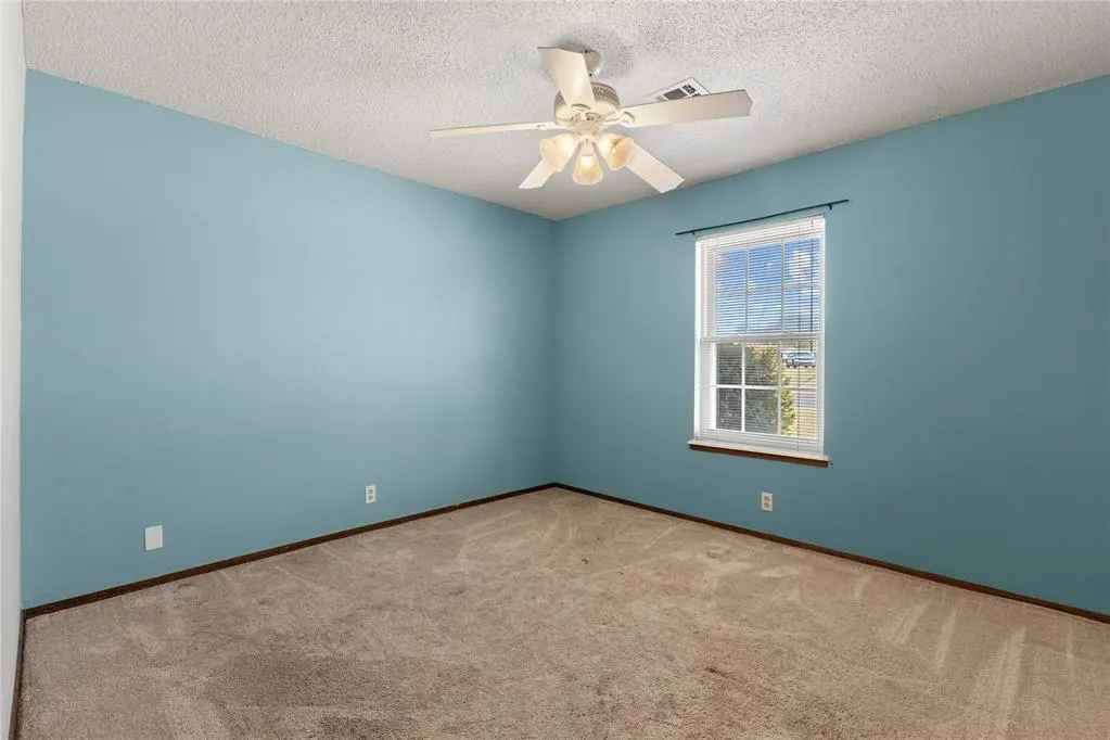 Photo 12 — 122 Randolph Road, Clinton, OK 73601