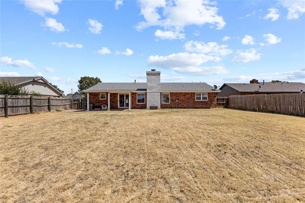 Photo 24 — 122 Randolph Road, Clinton, OK 73601