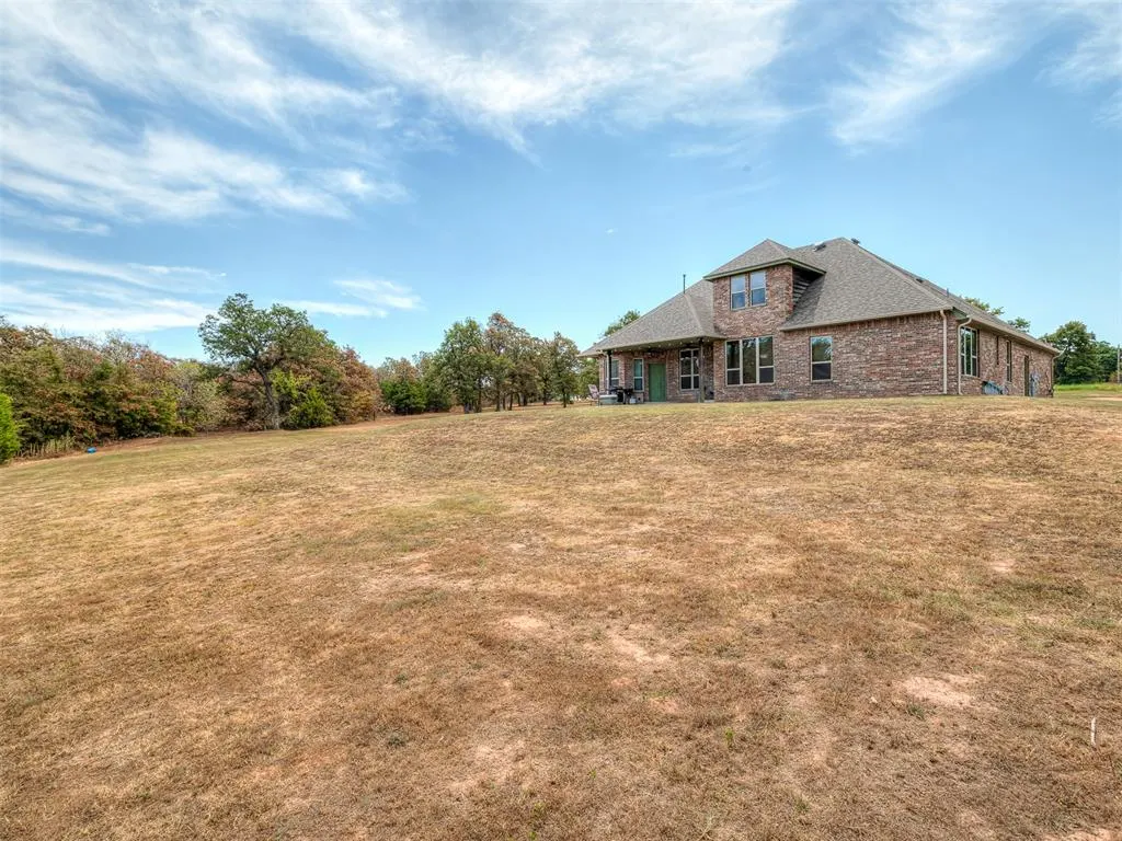 Photo 41 — 329678 E 1000 Road, Harrah, OK 73045