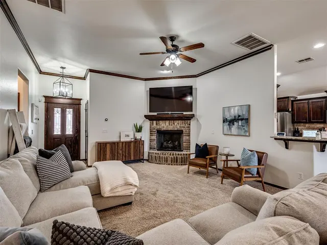 Photo 4 — 2204 NW 158th Street, Edmond, OK 73013