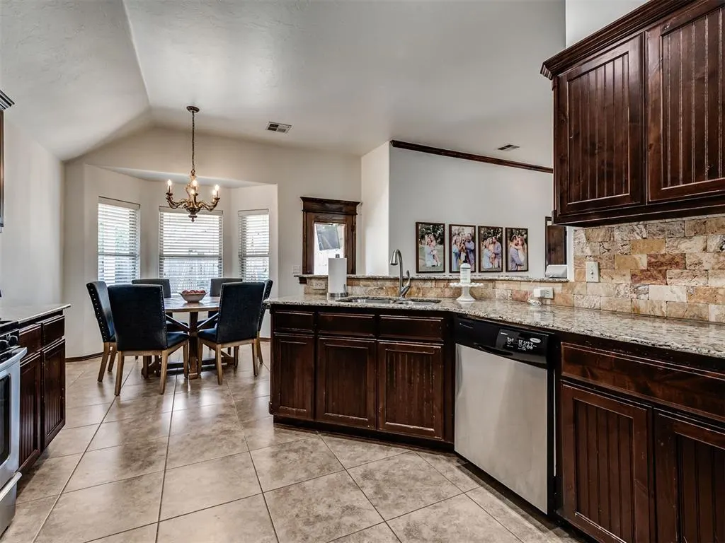 Photo 8 — 2204 NW 158th Street, Edmond, OK 73013