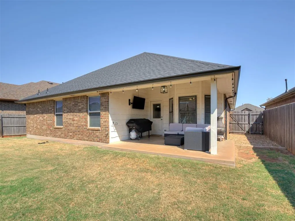 Photo 22 — 2204 NW 158th Street, Edmond, OK 73013