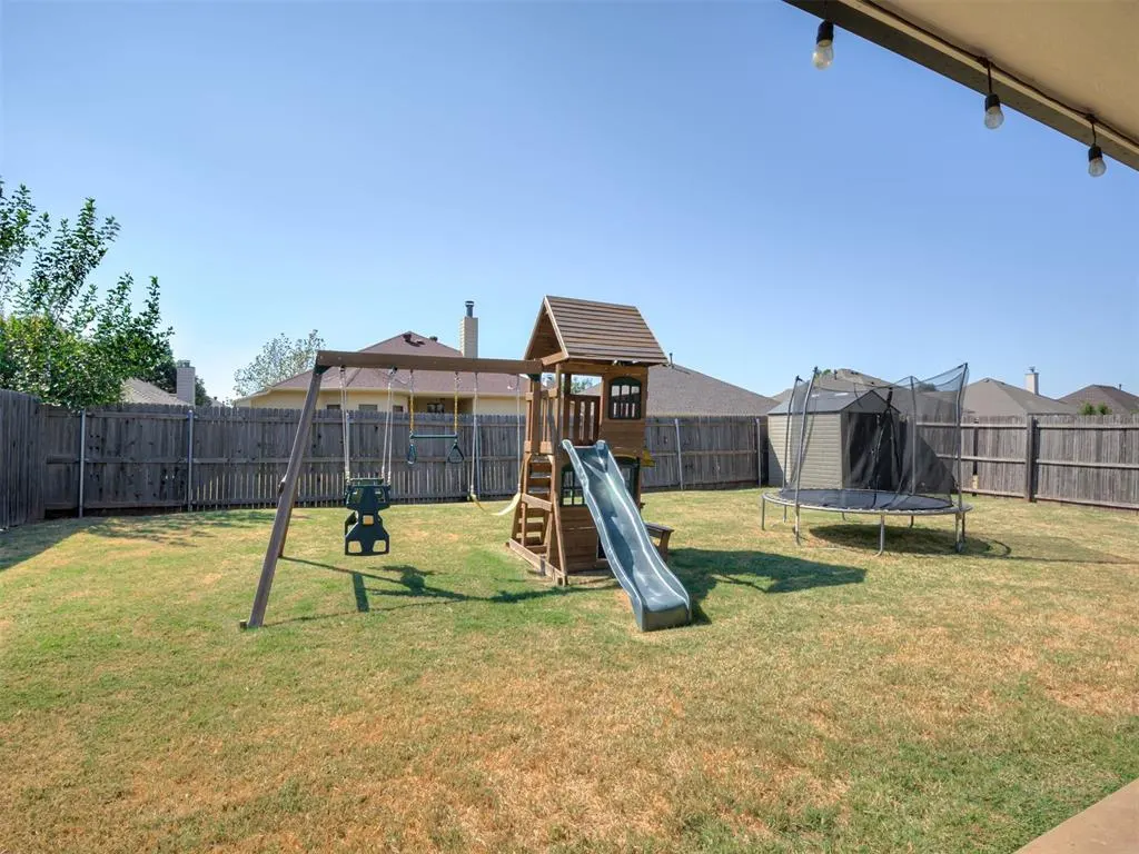 Photo 23 — 2204 NW 158th Street, Edmond, OK 73013
