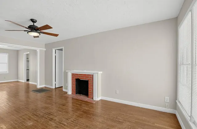 Photo 2 — 2549 NW 36th Street, Oklahoma City, OK 73112
